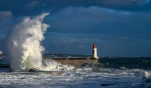 Vague-geante-photo-tempete-les-sables-dolonne-DSC 1630